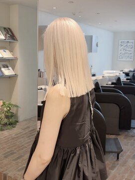 ザスリック 代官山(THE SLICK) ホワイトヘア