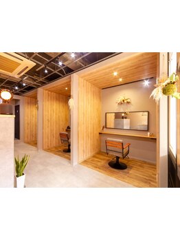 【落ち着いた半個室◎】周りの目を気にせず、贅沢なプライベートサロンTime☆少人数だから相談もしやすい＊