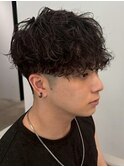 刈り上げ スパイラルパーマ 束感 前髪パーマ フェードカット