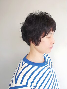 ラトリエコンタン(L´atelier Content) 30代40代50代おすすめ　コンパクトショートのクシュふわパーマ