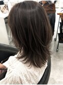透明感ベージュ