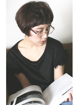 エシカ(ethica) [ethica_南船場] ダークアッシュ× ショートマッシュ＋丸メガネ