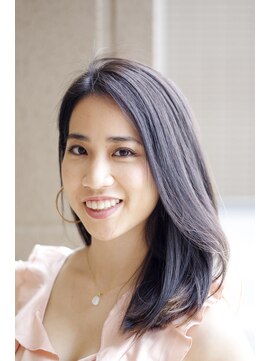 ミミフルール(mimi fleur) 手ぐしできまる、ナチュラルストレート