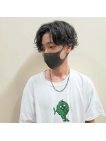 エストアール フクオカ 福岡博多店(est-r. Fukuoka)&nbsp;【センターパート×スパイラルパーマ】