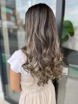 ヘアーデザイナーズサロン エイダ 筑紫野店(hair designers salon A.DA) バレイヤージュandグレージュ