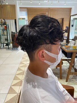 バブ バイネオリーブ(Bab by neolive) □アップバング束感ツーブロックマッシュ波巻き