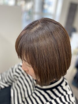 バンビ 大矢野店( Bambi) 襟足長めのショートボブ