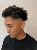 ツイストスパイラルパーマ アップバング フェードカット 黒髪