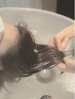 フラココ 神楽坂(hurakoko kagurazaka)の写真/【5種類のトリートメントをご用意】冬には乾燥で傷んだ髪に潤いを♪選べるトリートメントで理想の艶髪に◎