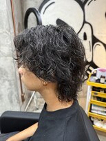 カーニー 上野(kearny)&nbsp;ツイストスパイラルパーマ縦落ちパーマメンズ波巻きパーマ