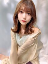 クム(kumu)&nbsp;【kumu】ミディアムレイヤー/小顔おくれ毛/似合わせ前髪/名古屋