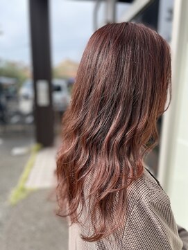 ビーヒアナウ N゜02 金沢鞍月店(BE HERE NOW) チェリーレッドcolor