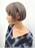 ミニボブ　ペールグレー　姫カットレイヤー　顔周りアレンジ