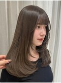 オリーブべージュ透明感カラー