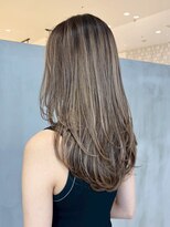 アイティーバイアルバム 松戸店(IT by ALBUM)&nbsp;ロングオリーブベージュ美髪韓国ヘア顔周りレイヤー_ba555432