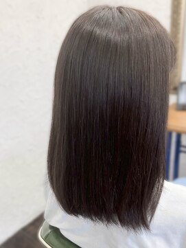 ハテナ(hatena) 艶感×まとまるミディアムスタイル