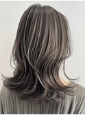 デザインカラーレイヤーカットウェットヘアオリーブベージュ白髪