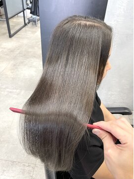 キュア 池袋(CURE) 6トーンブリーチなしオリーブグレージュ×髪質改善 #004