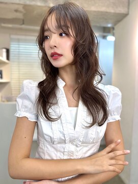 イヴォーク トーキョー(EVOKE TOKYO) ミディアムストレートバタフライカット髪質改善ハイレイヤー