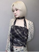 エミーバイモアムー(Emmie byMoremuu)&nbsp;【あいり】ボブ/ホワイトブロンド