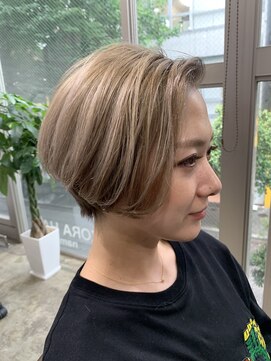 ローレンアンドパレード 並木坂店(Lauren&Parade) ハイトーンベージュ×前下がりショート