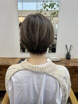 フラッグ ヘアー 天神西通り店(Flag HAIR)&nbsp;ハイライト　ショートヘア
