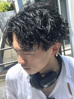 ツイストスパイラルパーマセンターパートツーブロックメンズ名駅
