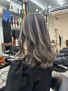 ラピス 大宮(Lapis) グレージュ×ハイライトエクステ♪