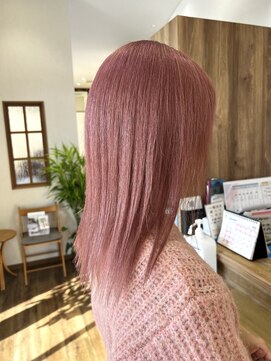 エ フュチュール(et Futur) ピンクカラー