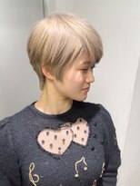 ムクヘアー(muk hair)&nbsp;美シルエットショート×ホワイトベージュ
