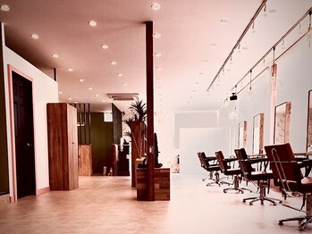 Agu hair blanche 松阪店【アグ ヘアー ブランシェ】