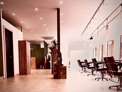 アグ ヘアー ブランシェ 松阪店(Agu hair blanche)の写真