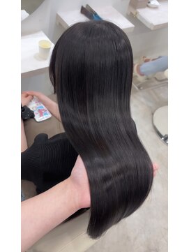 コア 梅田(Core) 髪質改善 艶髪 愛され 韓国風 前髪カット 小顔 梅田