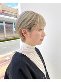 ショートボブ／ダブルカラー
