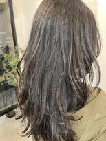 レイリー(LAiLy)&nbsp;レイヤー　コテ巻きワンカール