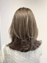 ムード(MOOD,)&nbsp;イメチェン/ピンクベージュ/アンブレラカラー/前髪/銀座駅