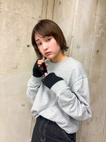 ラロ(raro)&nbsp;外はねボブフェイスレイヤーアッシュグレージュ
