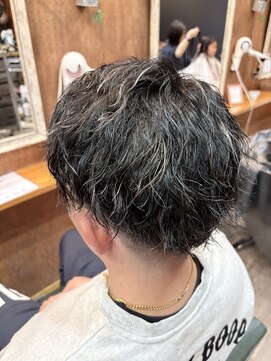 ヘアーサロン アトリエ(Hair salon ATORIE) ツーブロックメンズパーマツイストスパイラルハイライトカラー
