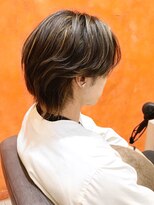 グランド ソシエ 御影店&nbsp;ゴールドイエローハイライト×コントラストマッシュショート