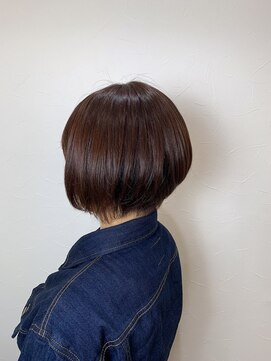 キャラ 池袋本店(CHARA) 前下がりボブ＊ツヤ髪レッドヴァイオレット・【キャラ池袋】