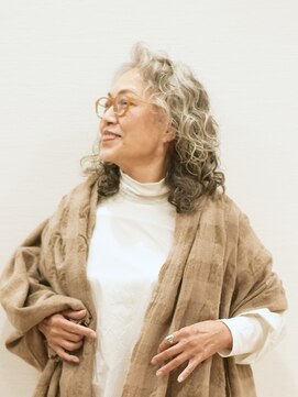 えがお美容室 【えがお美容室】50代60代におすすめ☆似合わせミディカール