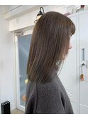 くすみベージュ