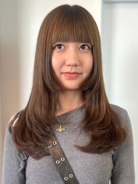 パーク 福岡天神西通り店(parc) 顔周りレイヤーカット　ベージュ　ぱっつん前髪　ロングレイヤー