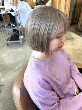 ヘアラウンジ アングゥ(hair lounge ungu) ホワイトアッシュ