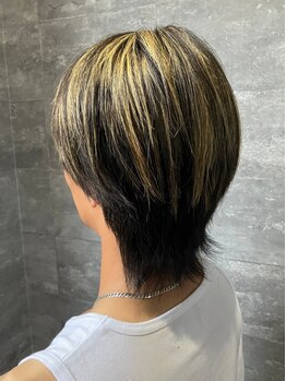 グラティテュード(Gratitude)の写真/ビジネスからおしゃれスタイルまでお任せください！トレンドヘアで、ON/OFFキマるスタイルを叶えます◎