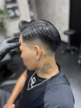 ミスタープラット(Mr.PLAT)の写真/ビジネスマンにオススメ！清潔感あるstyleで第一印象UP！洗練された空間で自分史上最高のstyleに。