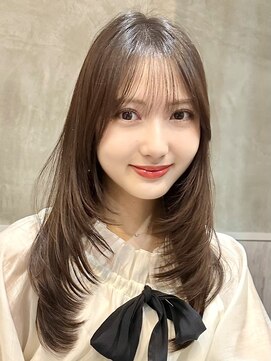 ユニコ(unico) 韓国風/レイヤー/小顔/前髪カット/髪質改善/グレージュ/透明感