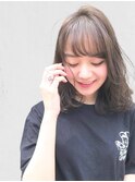 小顔ミディアムレイヤー