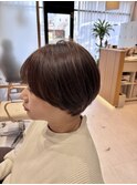 ショート×柔らかベージュにハイライト