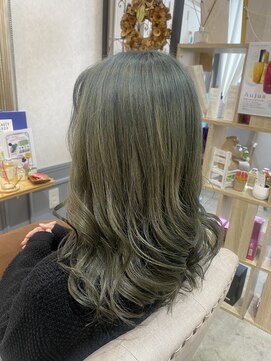 サンクチュアリー 千里山(Sanctuary) ミディアムスタイル